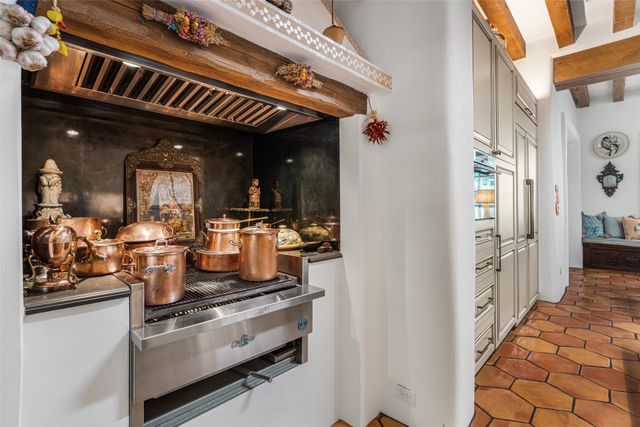 1379 Canyon Road, Santa Fe, NM 87501