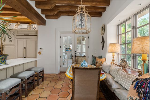 1379 Canyon Road, Santa Fe, NM 87501