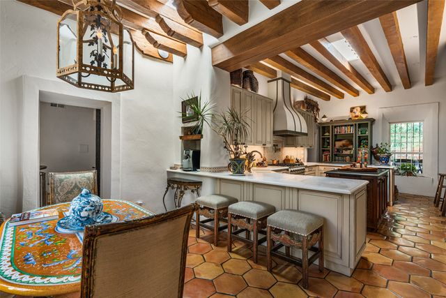 1379 Canyon Road, Santa Fe, NM 87501