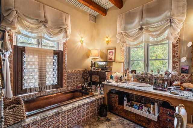 1379 Canyon Road, Santa Fe, NM 87501