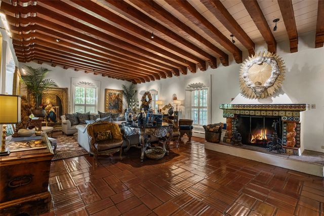 1379 Canyon Road, Santa Fe, NM 87501