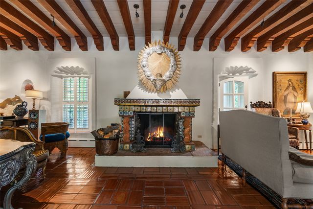 1379 Canyon Road, Santa Fe, NM 87501