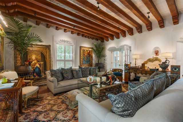 1379 Canyon Road, Santa Fe, NM 87501