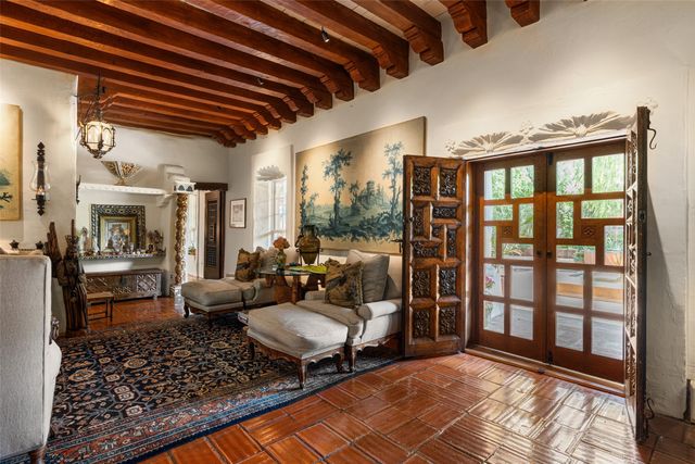 1379 Canyon Road, Santa Fe, NM 87501