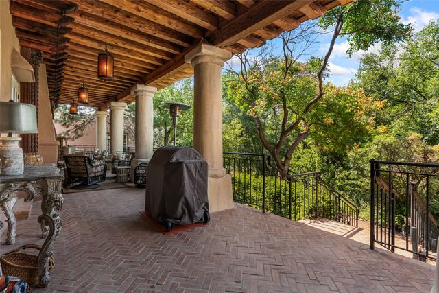 1379 Canyon Road, Santa Fe, NM 87501