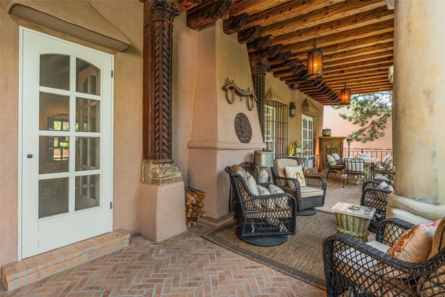 1379 Canyon Road, Santa Fe, NM 87501