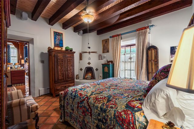 1379 Canyon Road, Santa Fe, NM 87501