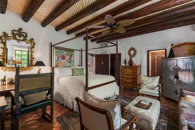 1379 Canyon Road, Santa Fe, NM 87501