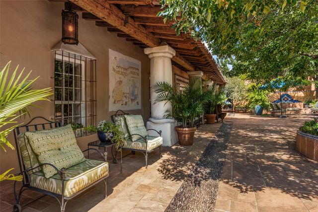 1379 Canyon Road, Santa Fe, NM 87501