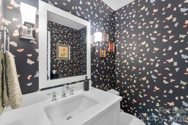 6613 Rocky Falls Road, Charlotte, NC 28211