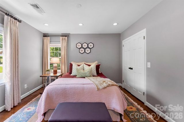 6613 Rocky Falls Road, Charlotte, NC 28211