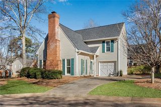 401 Roswell Green Lane, Roswell, GA 30075