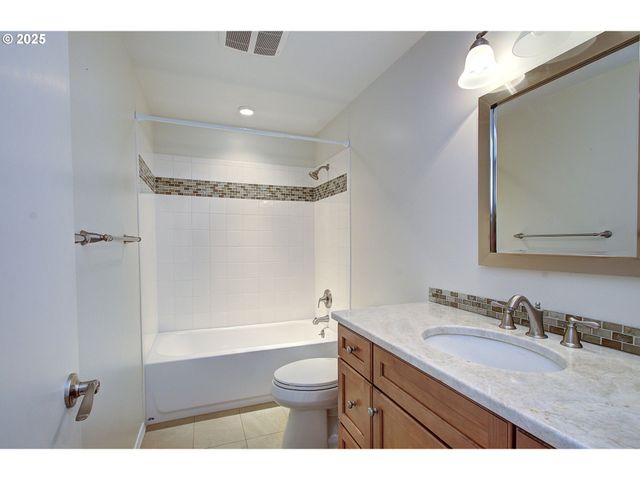 15318 Se 28TH Way, Vancouver, WA 98683