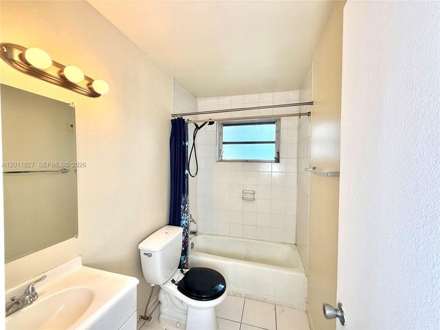 1970 NW 104th St 1970, Miami, FL 33147
