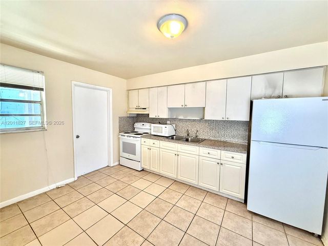 1970 NW 104th St 1970, Miami, FL 33147