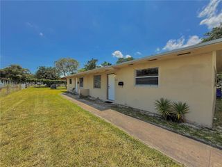 1970 NW 104th St 1970, Miami, FL 33147