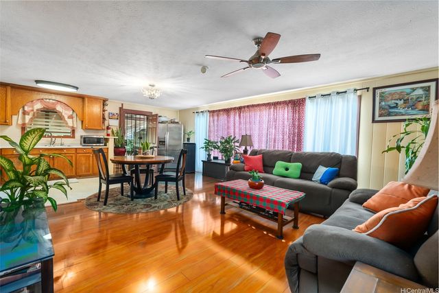 94-1334 Henokea Street, Waipahu, HI 96797