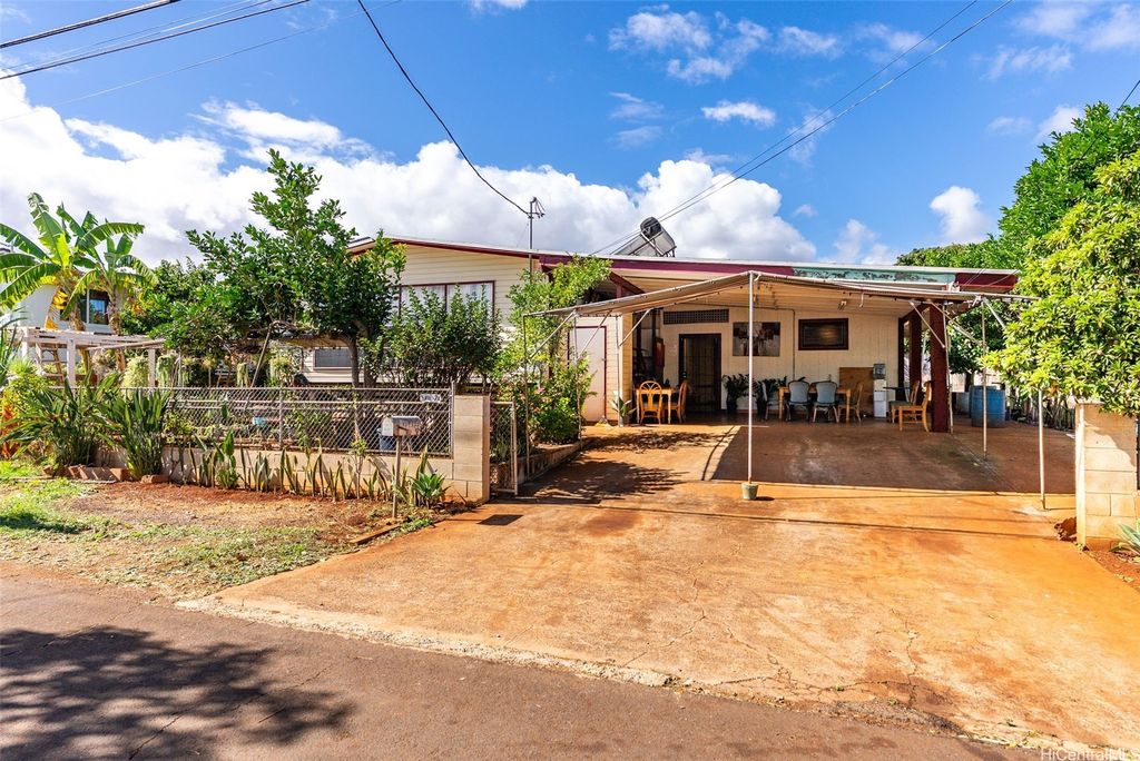 94-1334 Henokea Street, Waipahu, HI 96797