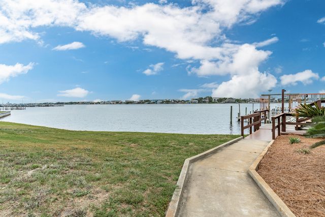 308 Miracle Strip Parkway, 16A, Fort Walton Beach, FL 32548