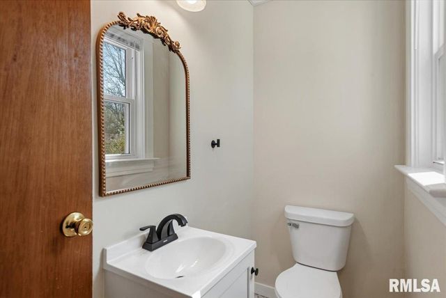 2817 S PARK Avenue, Springfield, IL 62704