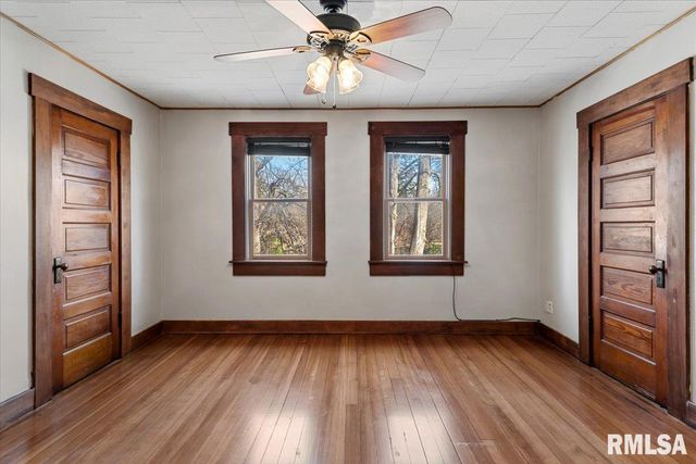 2817 S PARK Avenue, Springfield, IL 62704