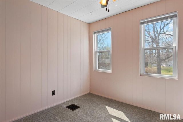 2817 S PARK Avenue, Springfield, IL 62704