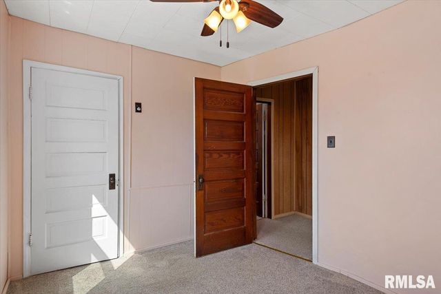 2817 S PARK Avenue, Springfield, IL 62704