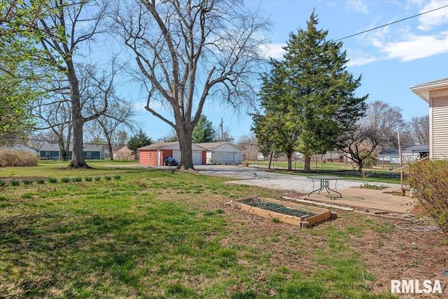 2817 S PARK Avenue, Springfield, IL 62704