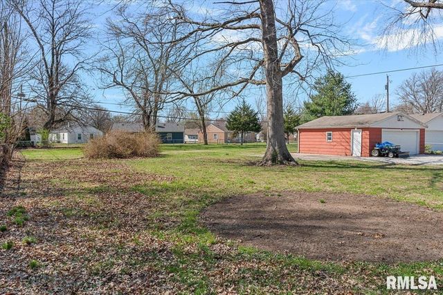 2817 S PARK Avenue, Springfield, IL 62704