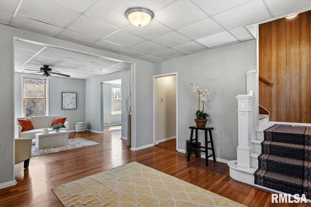 2817 S PARK Avenue, Springfield, IL 62704