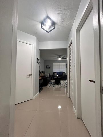 8766 MALLARD RESERVE DRIVE 101, Tampa, FL 33614