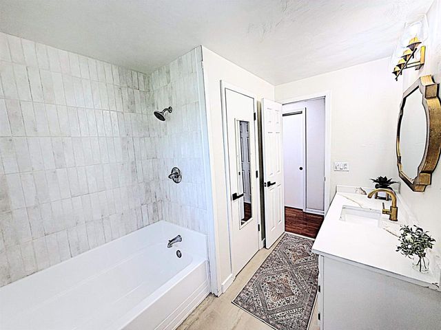 1891 BECK STREET, Menasha, WI 54952