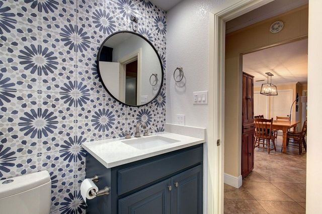 510 Trappers Trail, Mount Vernon, TX 75457