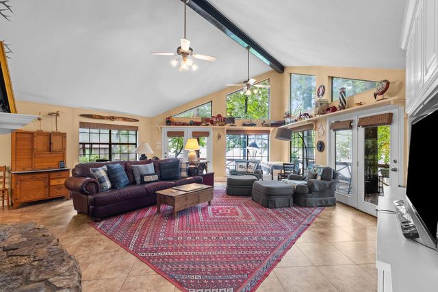 510 Trappers Trail, Mount Vernon, TX 75457