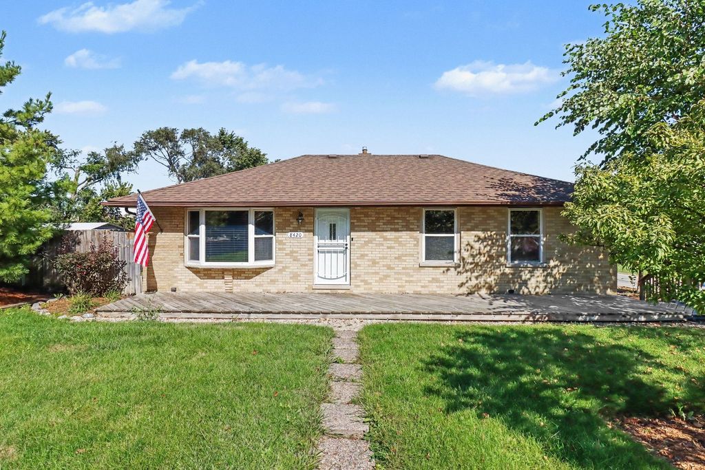 8420 W 83rd Street, Justice, IL 60458