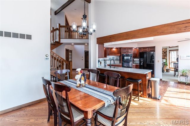 1570 Paradise Valley Drive, High Ridge, MO 63049