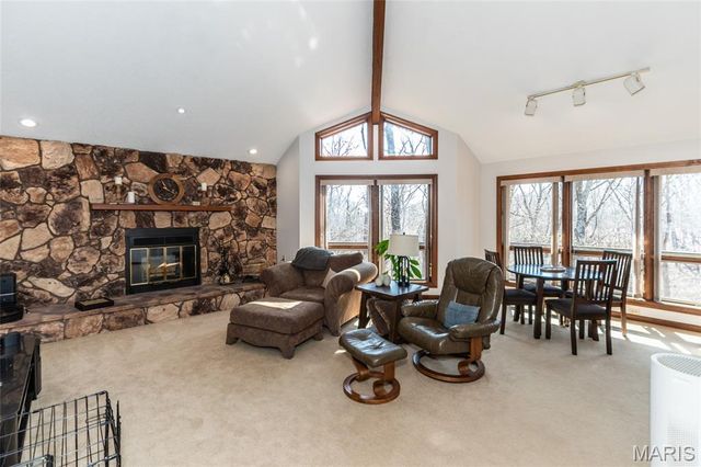 1570 Paradise Valley Drive, High Ridge, MO 63049