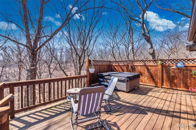 1570 Paradise Valley Drive, High Ridge, MO 63049