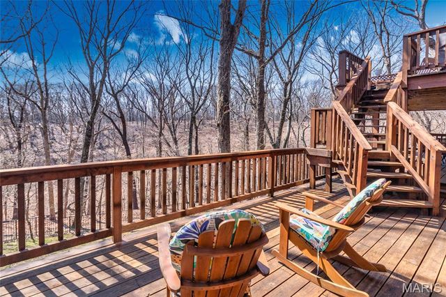 1570 Paradise Valley Drive, High Ridge, MO 63049