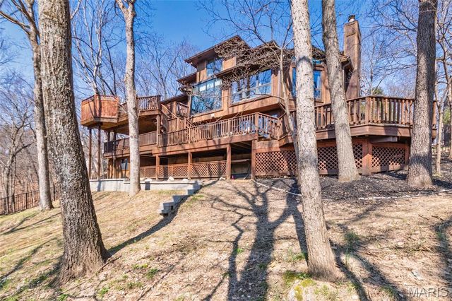 1570 Paradise Valley Drive, High Ridge, MO 63049