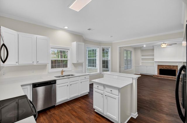2738 Seastrand Lane, Mount Pleasant, SC 29466