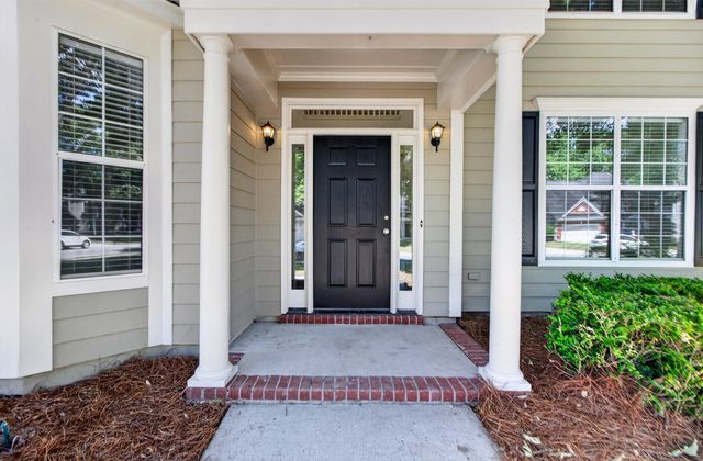 2738 Seastrand Lane, Mount Pleasant, SC 29466