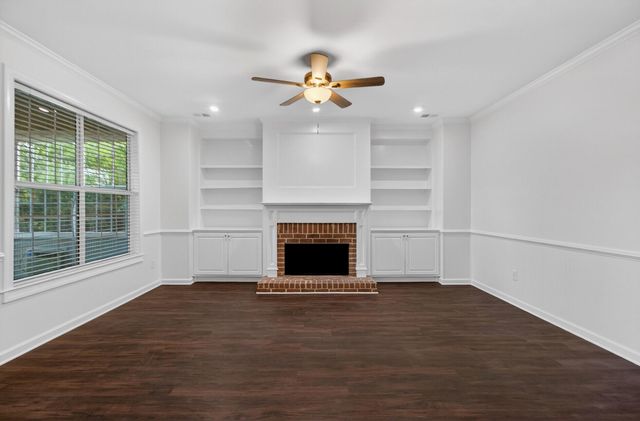 2738 Seastrand Lane, Mount Pleasant, SC 29466
