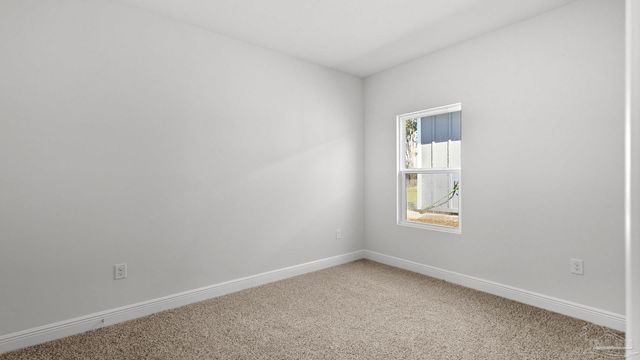 2042 Wiregrass St, Navarre, FL 32566