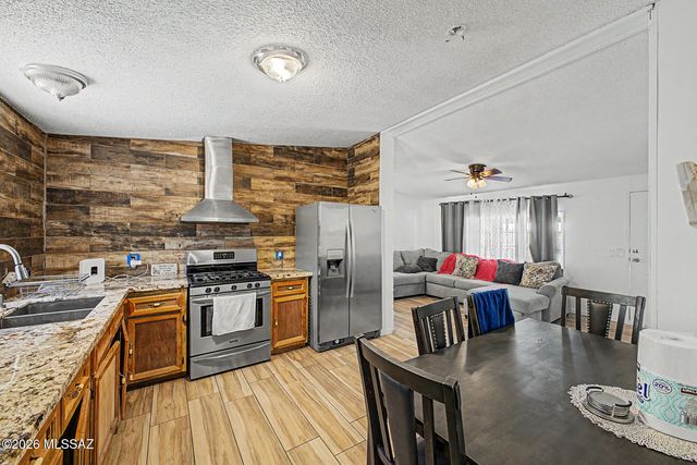 17200 S La Villita Rd Spc 104, Sahuarita, AZ 85629