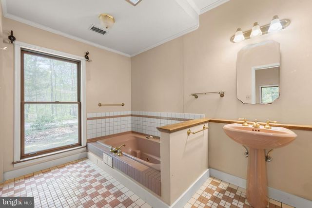 221 SETTLERS LN, Stephenson, VA 22656