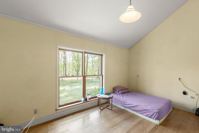 221 SETTLERS LN, Stephenson, VA 22656