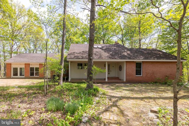 221 SETTLERS LN, Stephenson, VA 22656