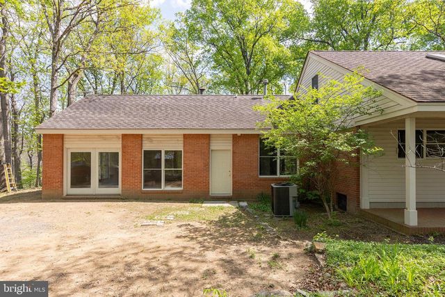 221 SETTLERS LN, Stephenson, VA 22656