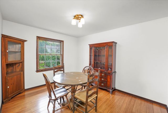 1554 CHICKASAW Drive, Naperville, IL 60563